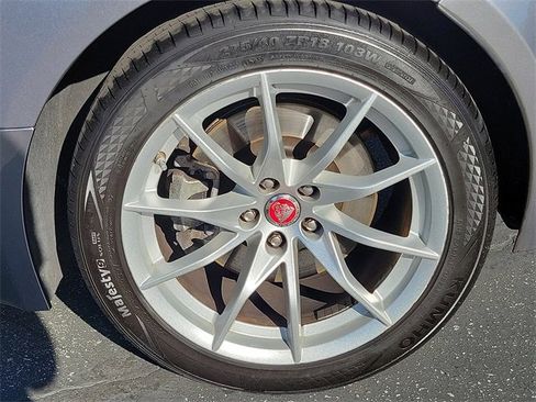 Used 2021 Jaguar F-TYPE Convertible image 22