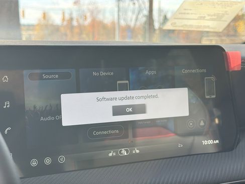 New 2026 Nissan Kicks SR w/ Cold Weather Package image 24