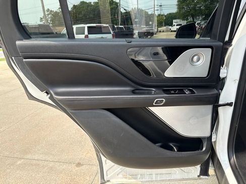Used 2022 Lincoln Aviator Reserve w/ Equipment Group 201A AWD/4WD image 53
