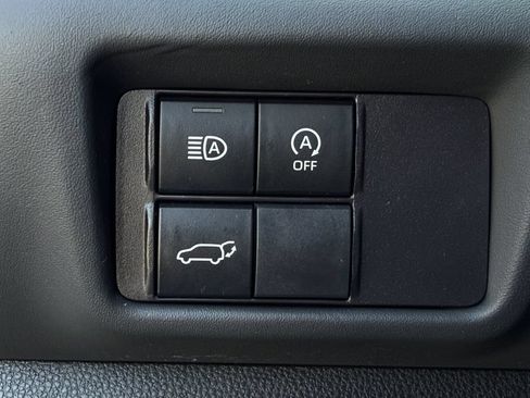 Used 2024 Toyota Highlander XSE FWD image 26