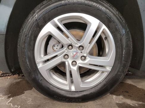 Certified 2019 GMC Terrain SLE w/ Driver Convenience Package image 21