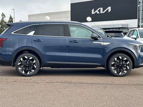 New 2026 Kia Sorento EX image 4