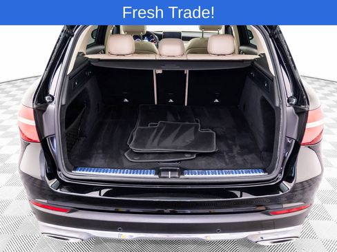 Used 2018 Mercedes-Benz GLC 300 4MATIC image 27