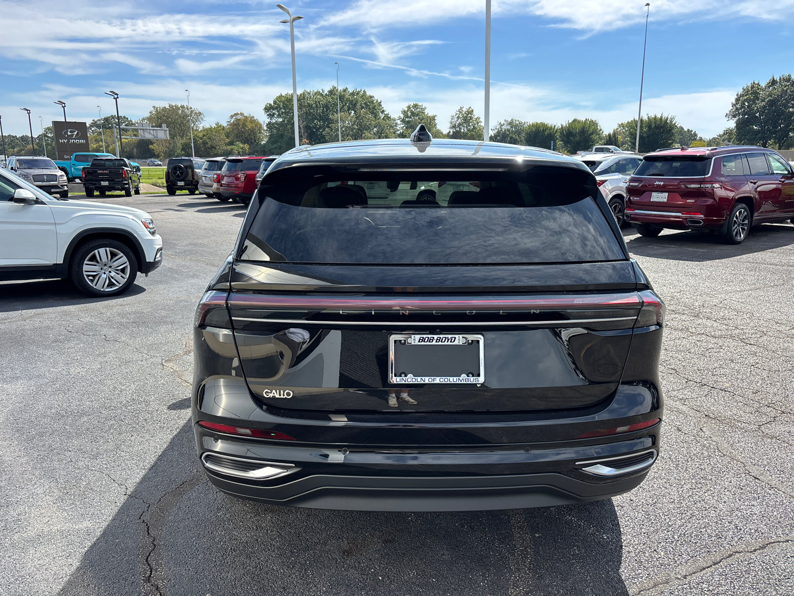 Certified 2025 Lincoln Nautilus Premier AWD/4WD image 6