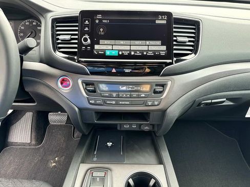 New 2026 Honda Ridgeline Sport image 10