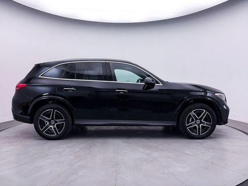 Used 2024 Mercedes-Benz GLC 300 w/ AMG Line image 40
