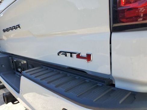 New 2026 GMC Sierra 1500 AT4 w/ AT4 Premium Package AWD/4WD image 9