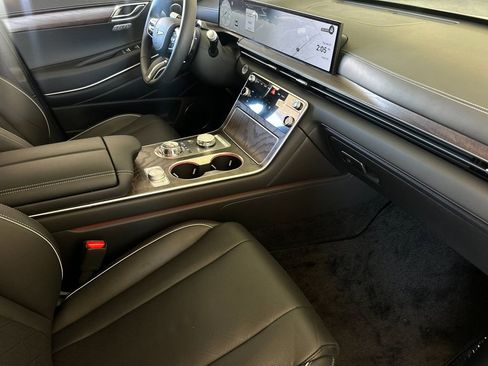 New 2026 Genesis GV80 2.5T Advanced image 17