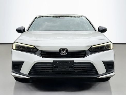 Used 2023 Honda Civic Sport image 3