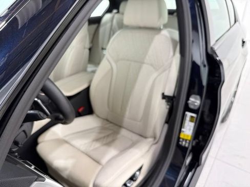 Certified 2023 BMW 540i xDrive w/ M Sport Package AWD/4WD image 13