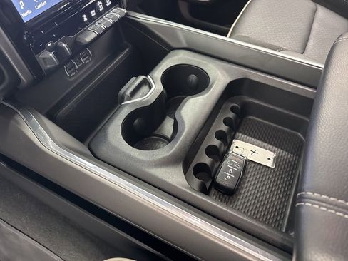 Used 2023 RAM 1500 Laramie AWD/4WD image 28
