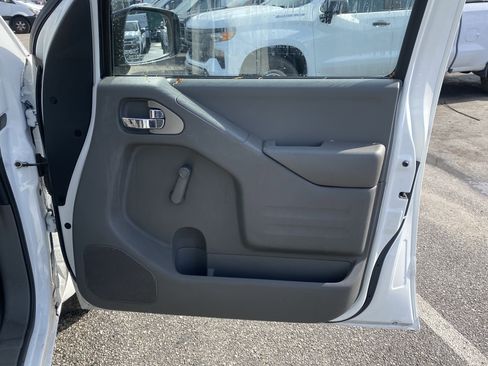 Used 2019 Nissan Frontier S image 23