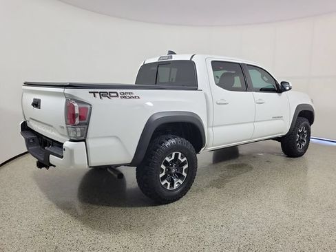 Used 2023 Toyota Tacoma TRD Off-Road w/ Technology Package RWD image 5