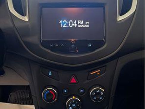 Used 2016 Chevrolet Trax LS image 18