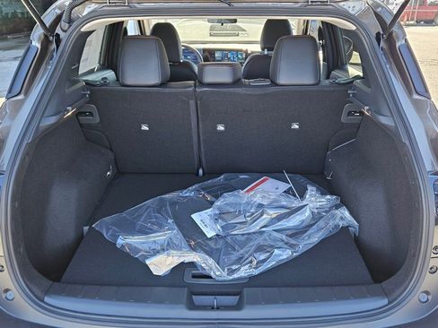 New 2026 Nissan Kicks SR FWD image 11