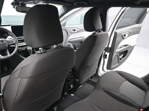 Used 2025 Jeep Compass Sport AWD/4WD image 20