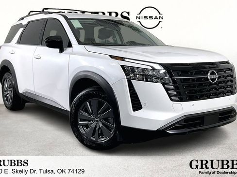 New 2026 Nissan Pathfinder SV image 1