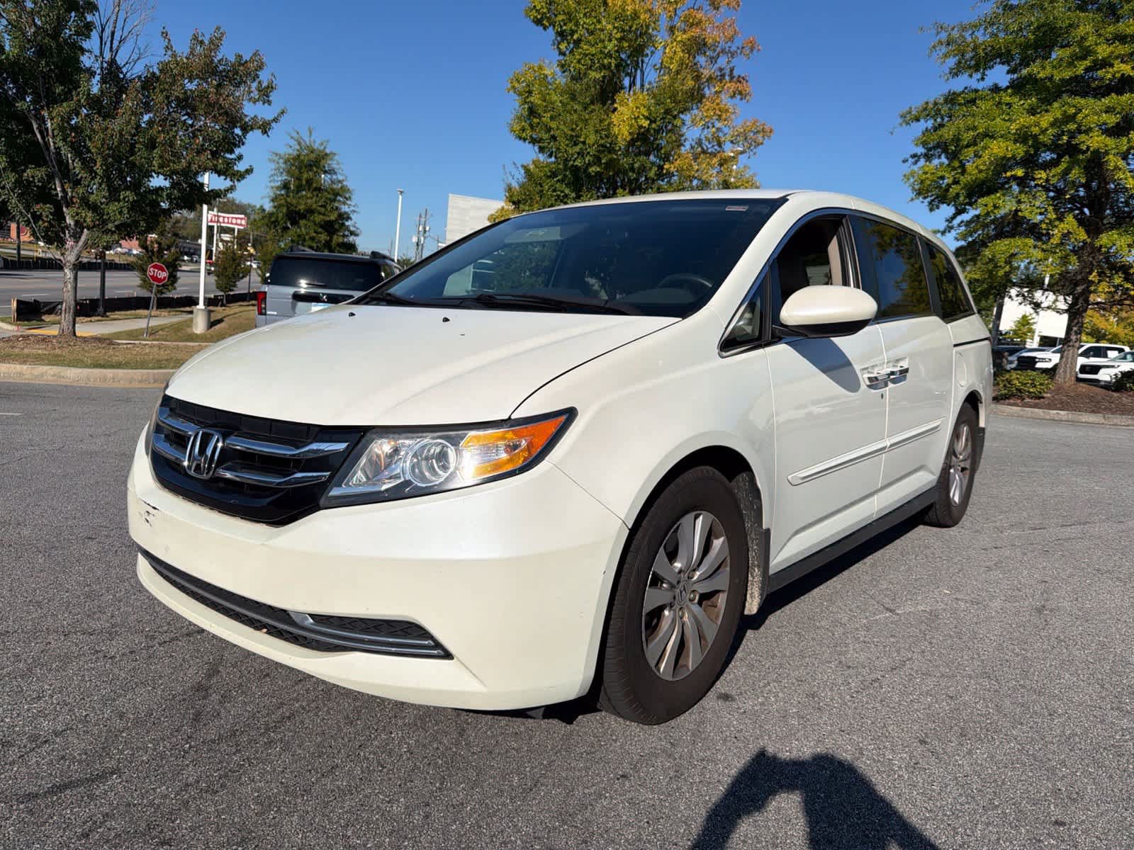 Used 2016 Honda Odyssey SE image 1