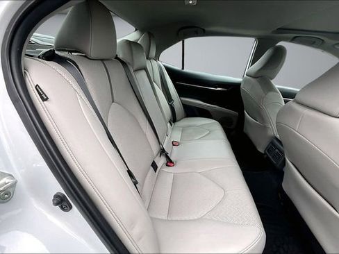 Used 2023 Toyota Camry XLE w/ Navigation Package image 25