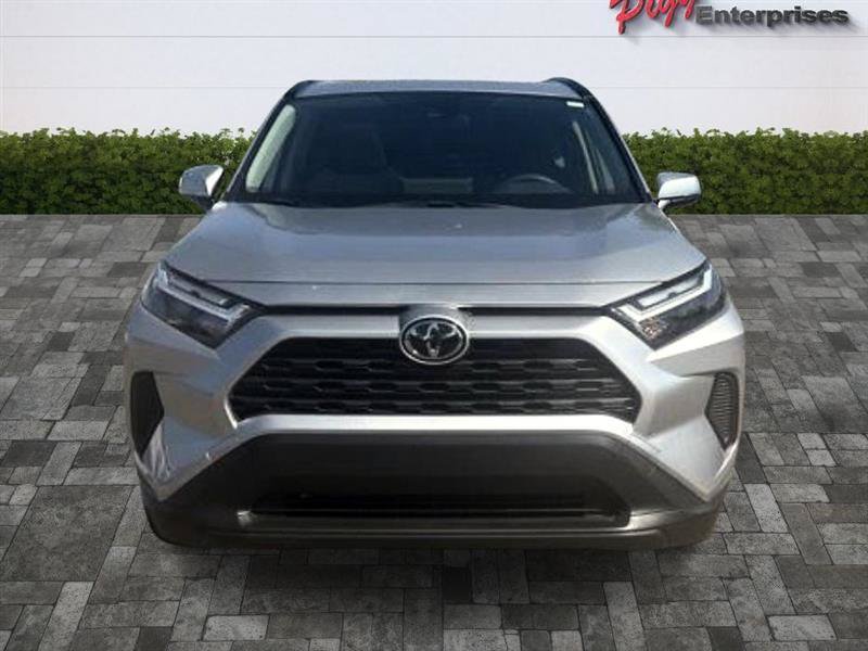 Used 2025 Toyota RAV4 XLE w/ Convenience Package AWD/4WD image 5