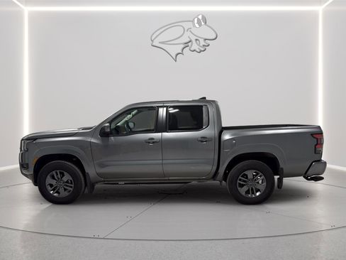 Used 2025 Nissan Frontier SV w/ Tow Package AWD/4WD image 2