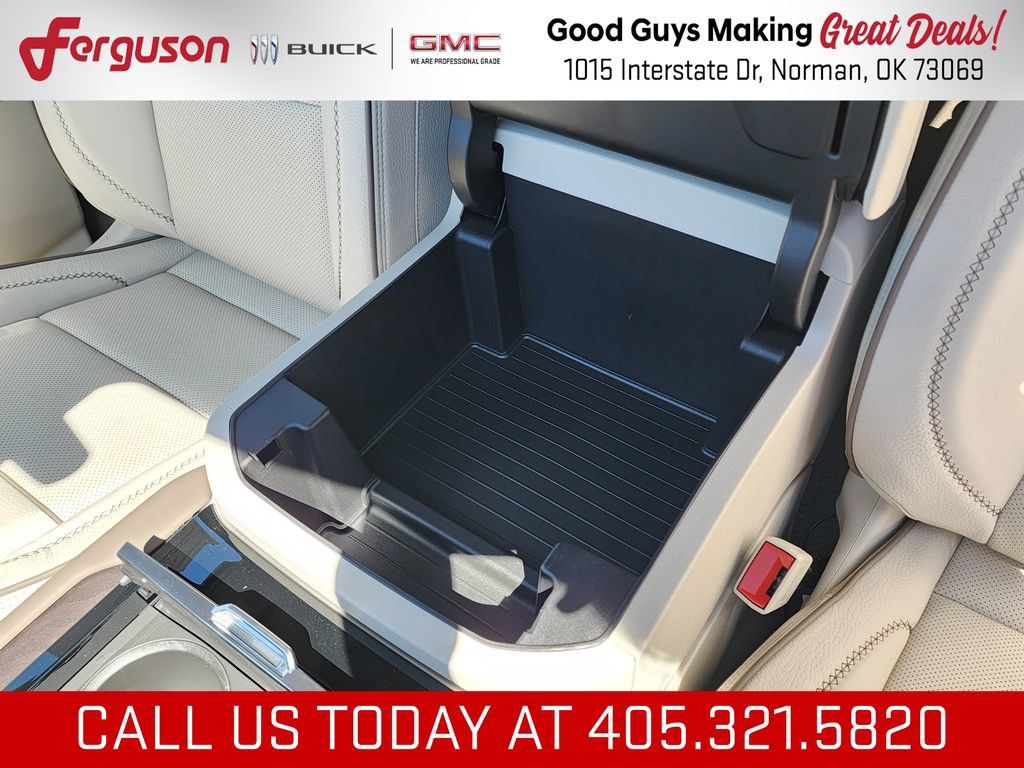 New 2026 GMC Yukon Denali w/ Denali Reserve Package AWD/4WD image 37