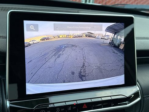 New 2026 Jeep Compass Latitude image 19