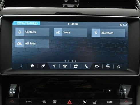 Used 2020 Jaguar F-PACE R-Sport image 32