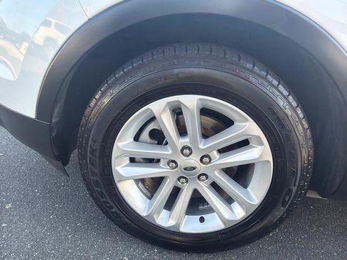 Used 2015 Ford Explorer XLT w/ Equipment Group 202B FWD image 32