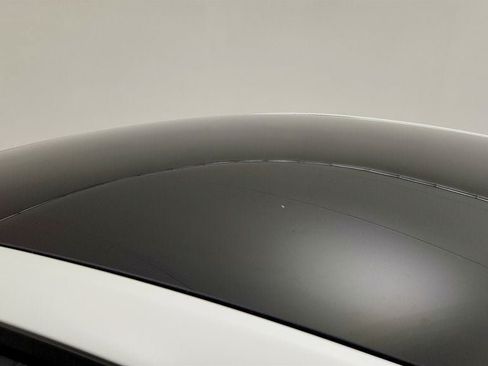 Used 2024 Tesla Model Y Long Range RWD image 10