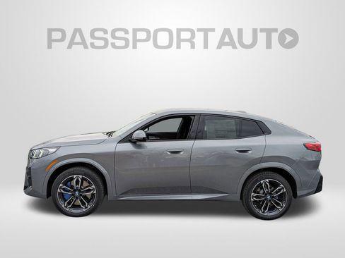 New 2026 BMW X2 xDrive28i image 2