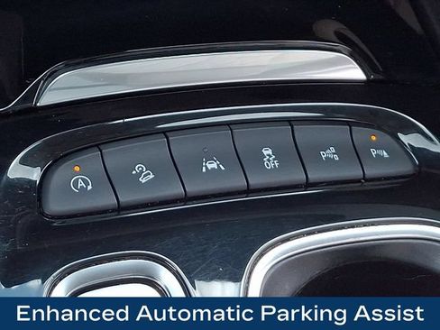 Used 2021 Buick Envision Avenir w/ Technology Package II AWD/4WD image 16