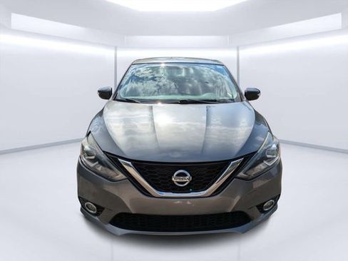 Used 2017 Nissan Sentra SR w/ SR Midnight Edition FWD image 8