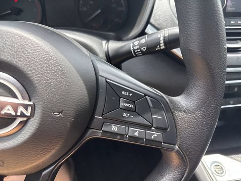 Used 2025 Nissan Altima 2.5 S FWD image 14