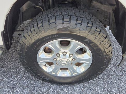Used 2024 RAM 3500 Big Horn AWD/4WD image 16