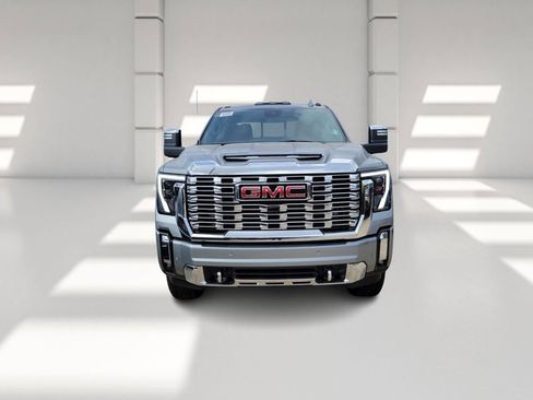 New 2026 GMC Sierra 2500 Denali w/ Denali Reserve Package image 2