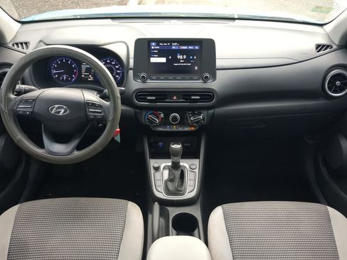 Used 2022 Hyundai Kona SE image 14
