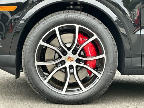 New 2026 Porsche Cayenne S image 32