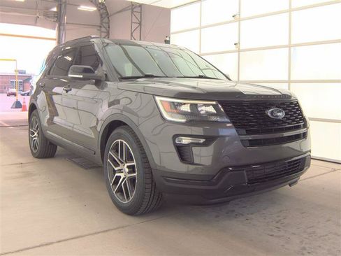 Used 2019 Ford Explorer Sport w/ Ford Safe & Smart Package AWD/4WD image 18