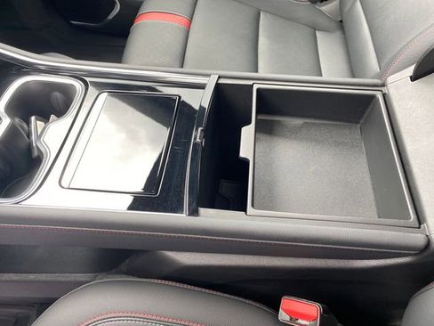 Used 2024 Chevrolet Traverse RS w/ LPO, Floor Liner Package AWD/4WD image 16