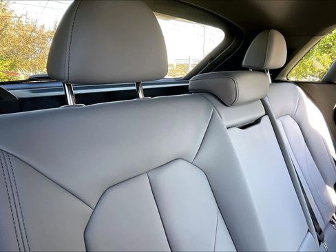 Certified 2025 Audi Q3 2.0T Premium w/ Convenience Package image 19