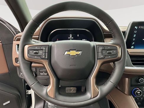 Used 2024 Chevrolet Tahoe High Country AWD/4WD image 16