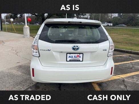 Used 2014 Toyota Prius V Five image 18