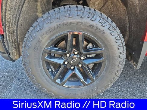 Used 2021 Chevrolet Silverado 1500 LT Trail Boss image 11