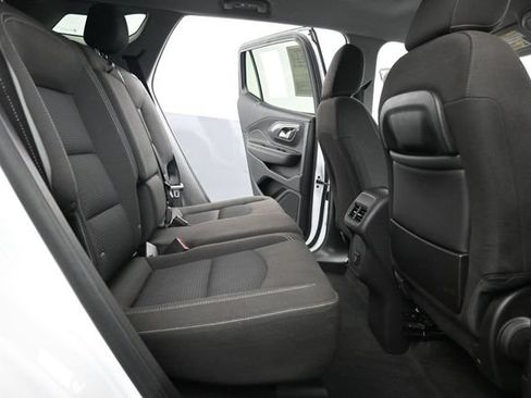 Used 2024 GMC Terrain SLE FWD image 21