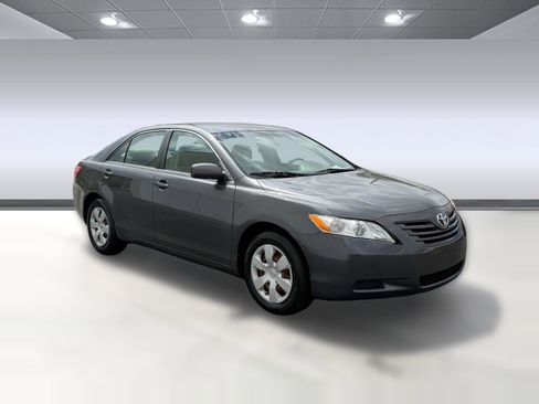 Used 2007 Toyota Camry LE image 6