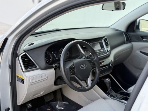 Used 2017 Hyundai Tucson SE FWD image 16