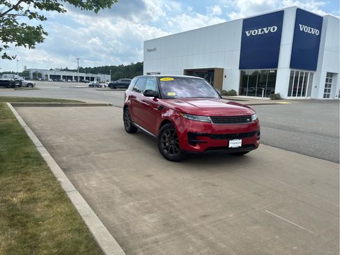 Used 2023 Land Rover Range Rover Sport SE AWD/4WD image 2