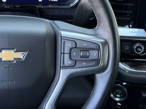Used 2025 Chevrolet Silverado 1500 LT RWD image 16