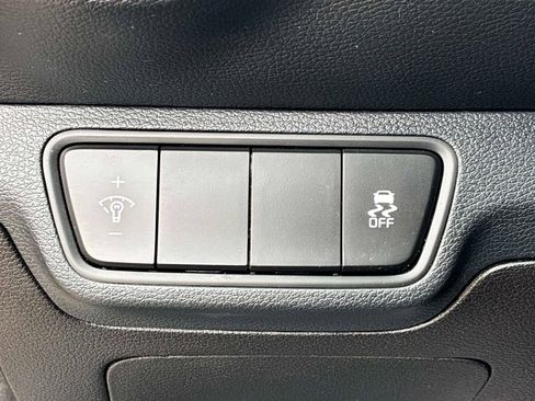 Used 2023 Kia Forte LXS FWD image 22